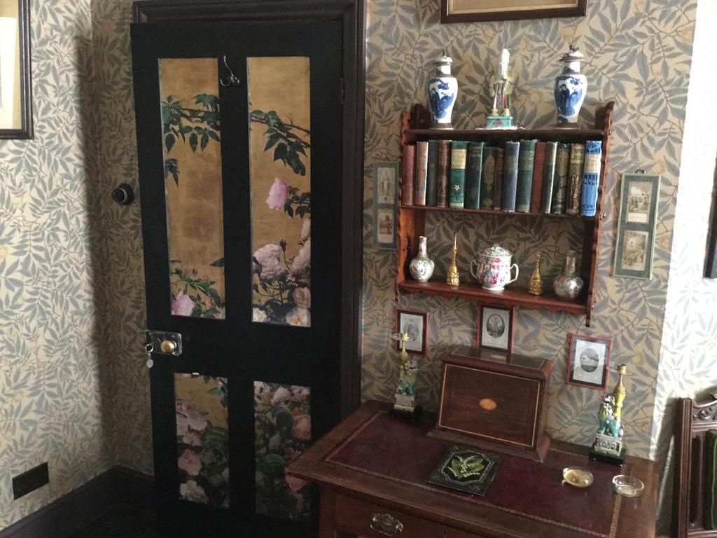 St Benedict - Victorian Bed And Breakfast Newport Beach Quarto foto