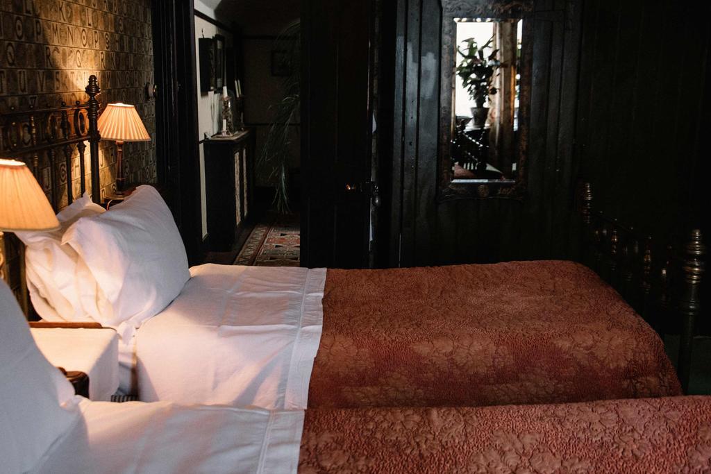St Benedict - Victorian Bed And Breakfast Newport Beach Exterior foto